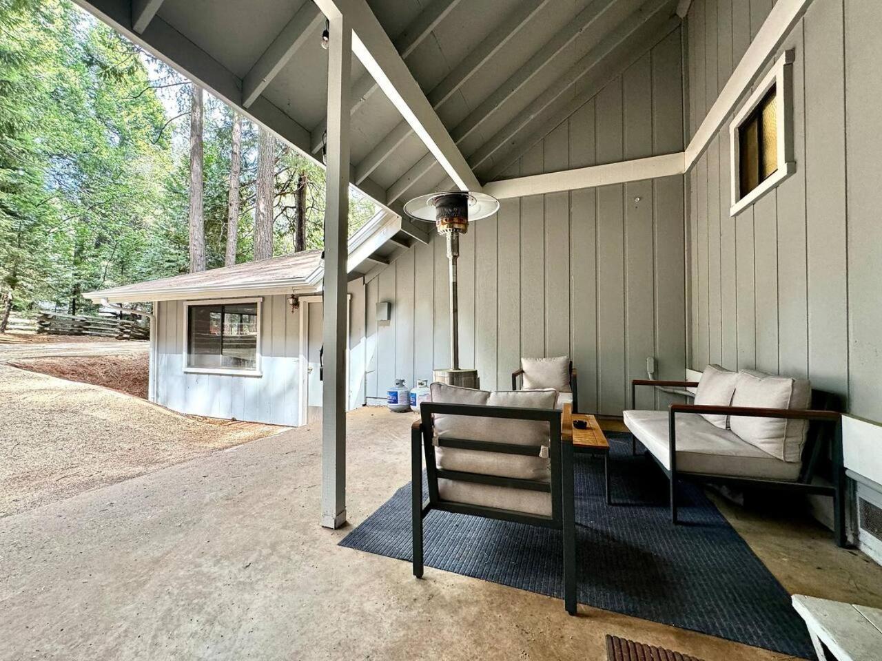 Cabin In The Trees-Game Room Pollock Pines Buitenkant foto